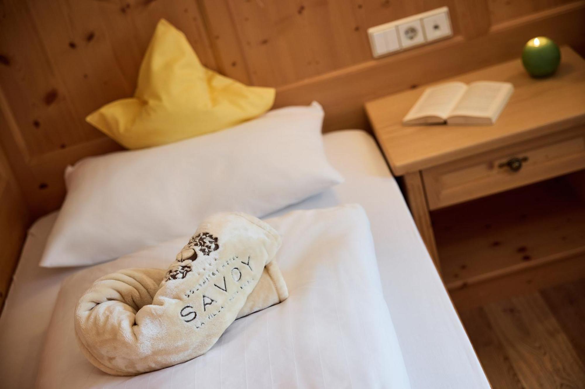 Dolomites Wellness Hotel Savoy La Villa  Bagian luar foto